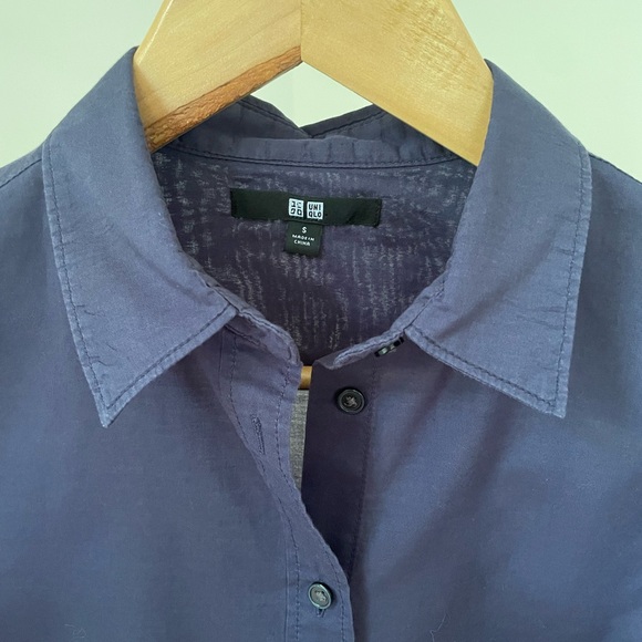 Uniqlo Women’s Navy Blue Button-Up Shirt - Picture 1 of 2